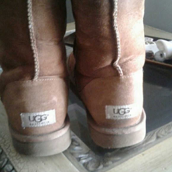 UGG BOOTS - Picture 5 of 8